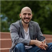 Insegnante di recitazione teatrale per ripetizioni o preparazione ingresso accademie